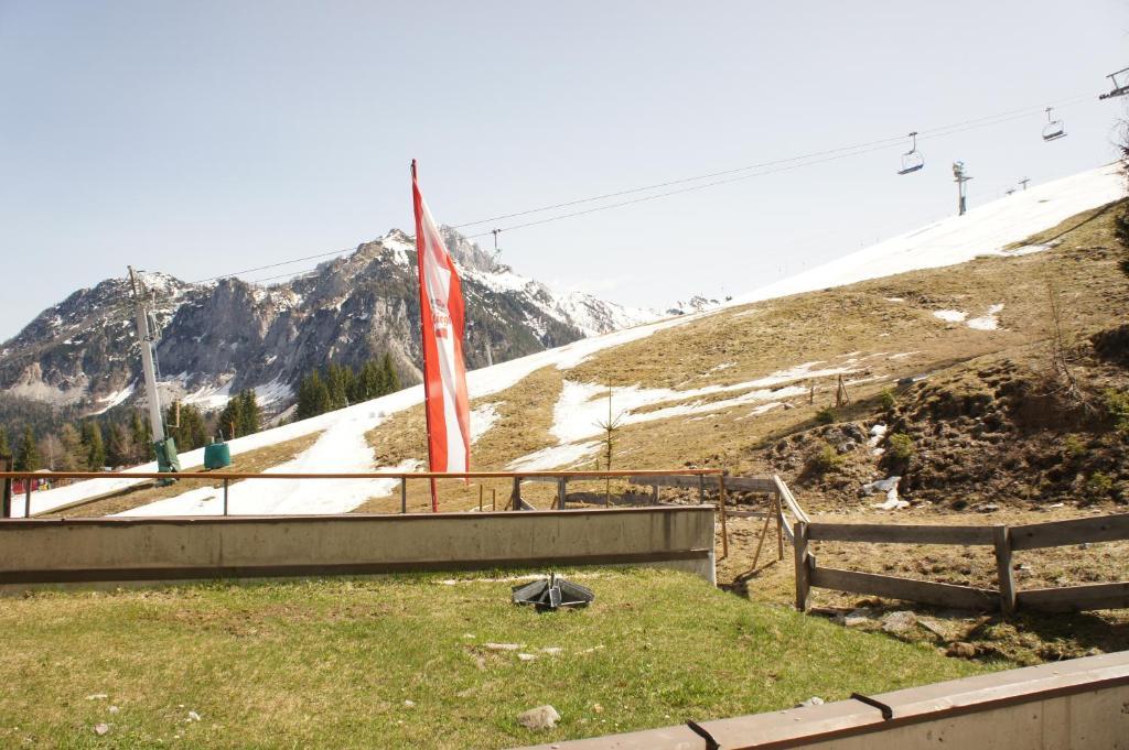 Apartment Margret Im Haus Sonnleitn Sonnenalpe Nassfeld Ruang foto