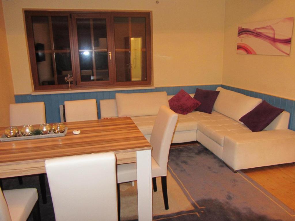 Apartment Margret Im Haus Sonnleitn Sonnenalpe Nassfeld Ruang foto